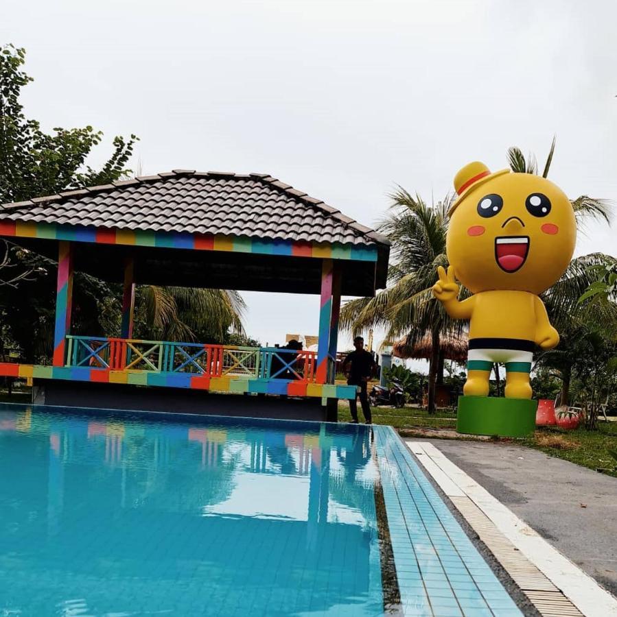 Alia Residence Business Resort Padang Mat Sirat Ngoại thất bức ảnh