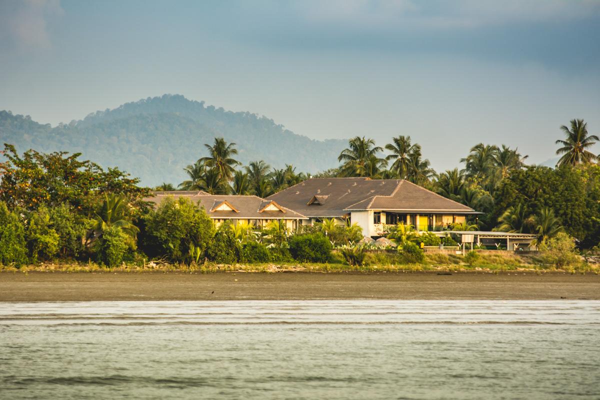 Alia Residence Business Resort Padang Mat Sirat Ngoại thất bức ảnh