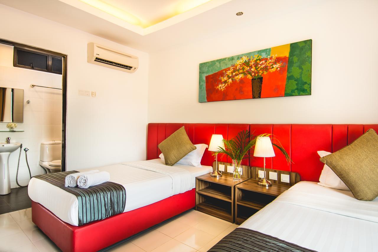 Alia Residence Business Resort Padang Mat Sirat Ngoại thất bức ảnh