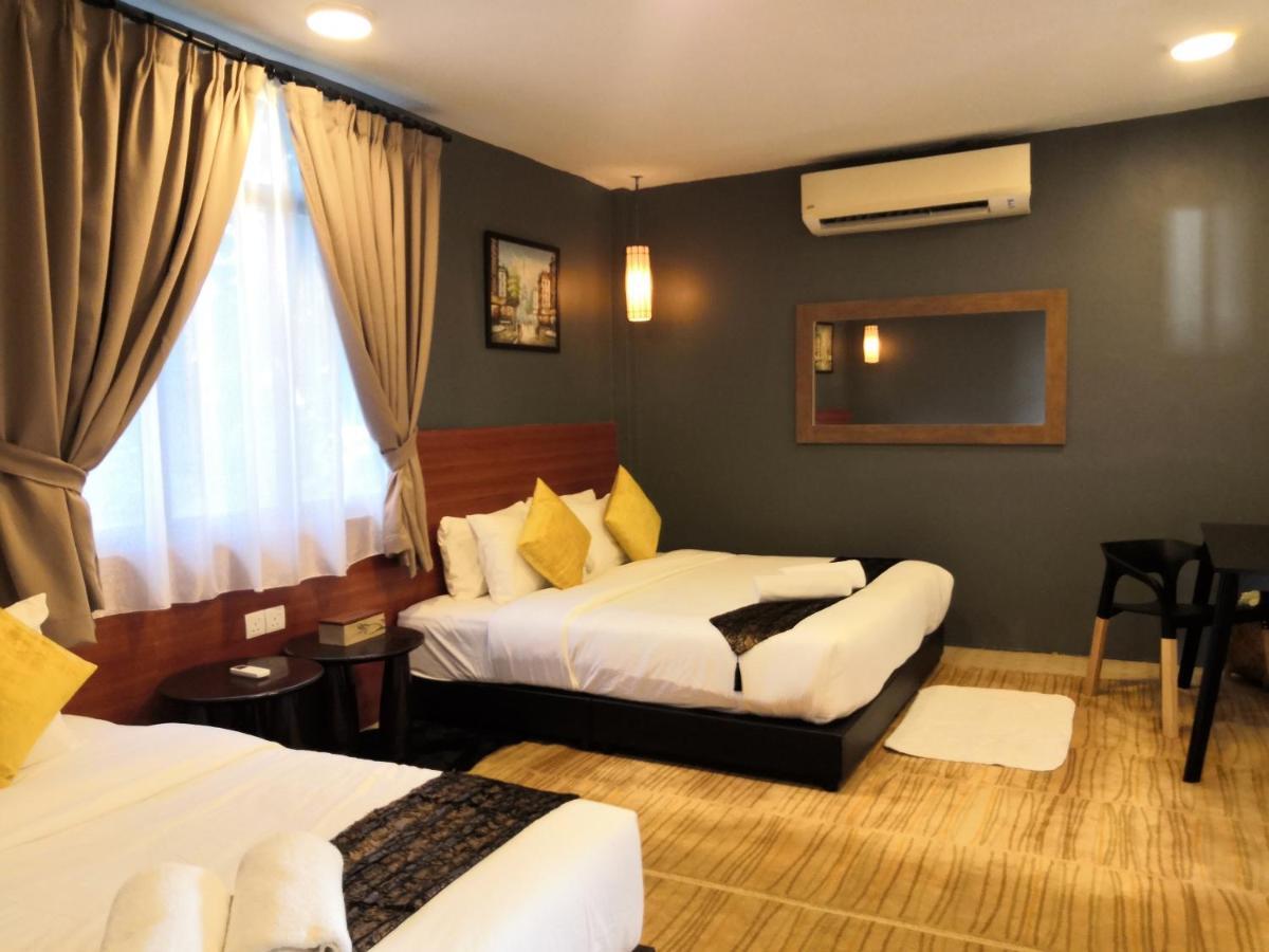 Alia Residence Business Resort Padang Mat Sirat Ngoại thất bức ảnh
