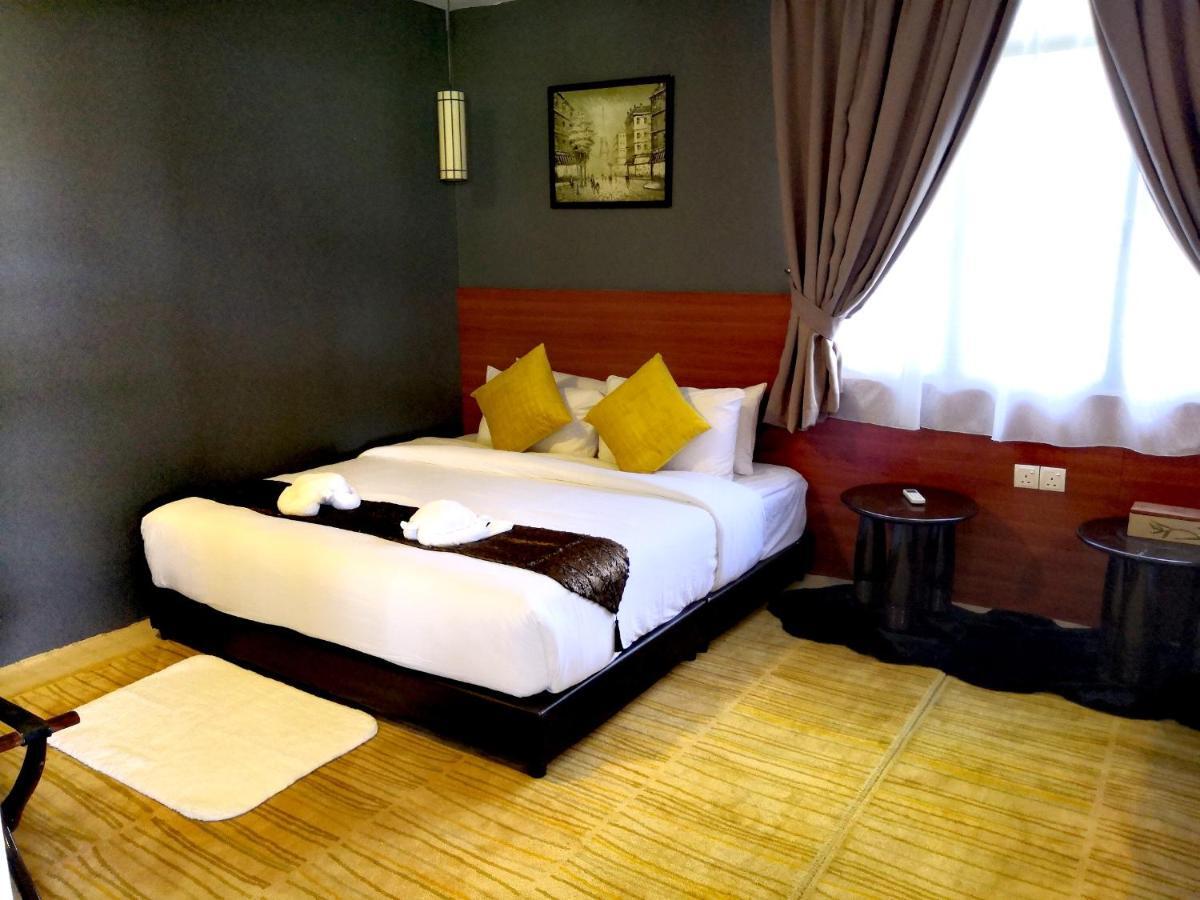 Alia Residence Business Resort Padang Mat Sirat Ngoại thất bức ảnh